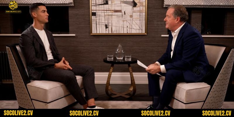 Các cầu thủ sẽ phải trãi qua vài vòng phỏng vấn cùng hàng loạt câu hỏi từ nhà tuyển dụng